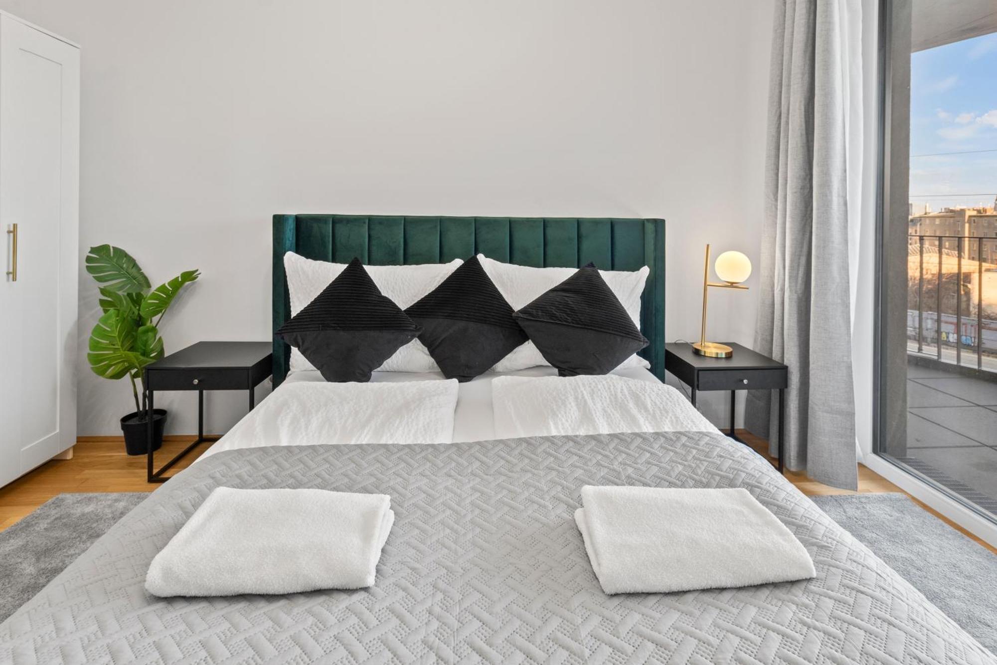 Balcony Apartment I 50 M² I Near City Center Viena Exterior foto